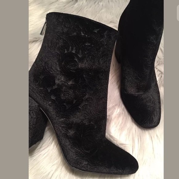 jessica simpson velvet boots
